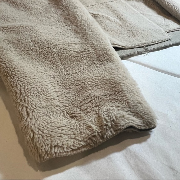 URBAN OUTFITTERS (OU) - Felicity Reversible Faux Fur Coat - Beige - Women’s M - Picture 15 of 16